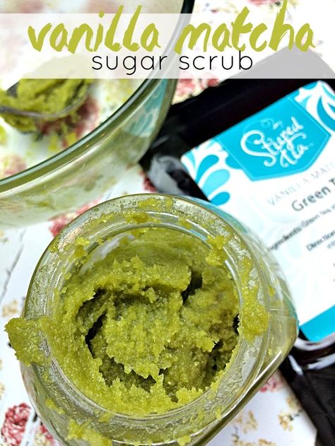 Vanilla Matcha Sugar Scrub Body Sugar Scrub, Coffee Scrub Diy, Coffee Face Scrub, Green Tea Matcha, Natural Body Scrub, Body Scrub Recipe, Sugar Scrub Recipe, Green Tea Mask, Face Scrub Homemade