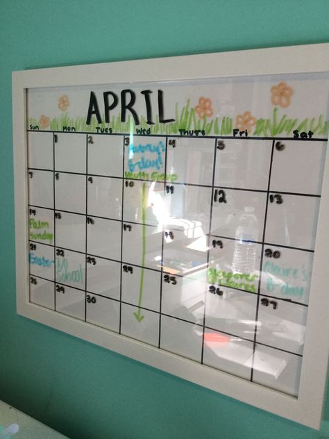 Draw a grid on a sheet of paper and insert it in a picture frame. The glass allows you to write on your calendar with dry erase markers. Picture Frame Calendar Diy, April White Board Calendar, August Calendar Aesthetic Whiteboard, Cute Dry Erase Calendar Ideas, Picture Frame Whiteboard Diy, Room Calendar Ideas, Diy White Board Calendar, March Dry Erase Calendar Ideas, June Dry Erase Board Ideas