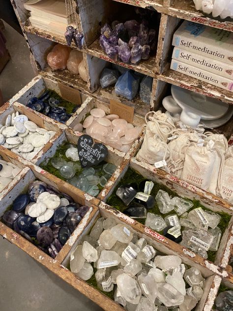 #crystals #hippie #aesthetic #vibes #manifestation Future Shop, Hippie Lifestyle, Hippie Aesthetic, Aesthetic Vibes, Crystal Candles, Crystals And Gemstones, Vision Board, Arizona, Ipad