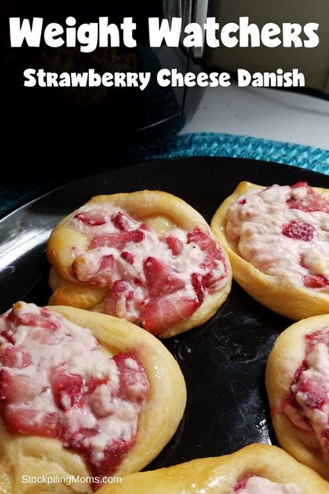 Ww Biscuits, Strawberry Cheese Danish, Ww Cake, Strawberry Cream Cheese Danish, Weight Watchers Food Points, Cheesecake French Toast, Weight Watchers Menu, Ww Snacks, Cheese Danish Recipe