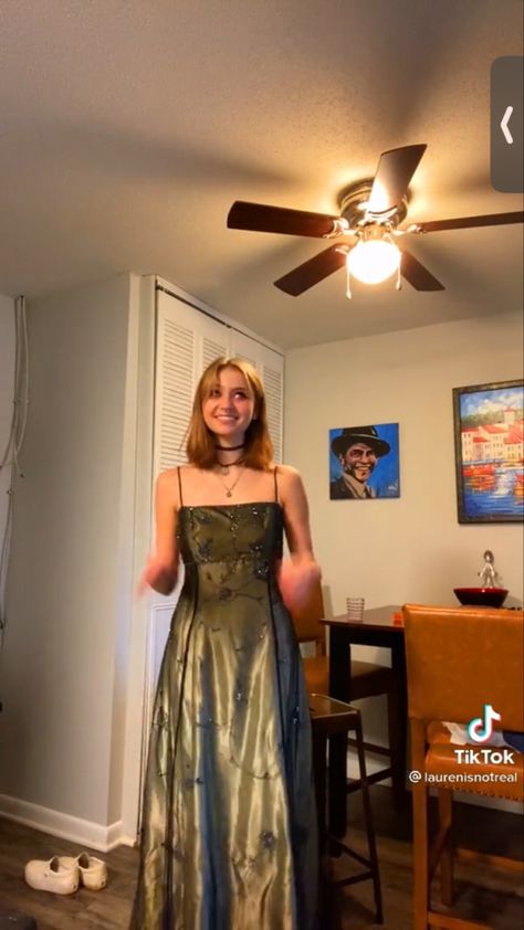 90s Prom Dress Grunge Formal, Empire Prom Dress, 90s Prom Dresses Green, 90s Green Prom Dress, 90s Prom Jewelry, Hippie Prom Dresses, 70s Hoco Dress, Vintage Green Prom Dress, 90s Style Prom Dresses