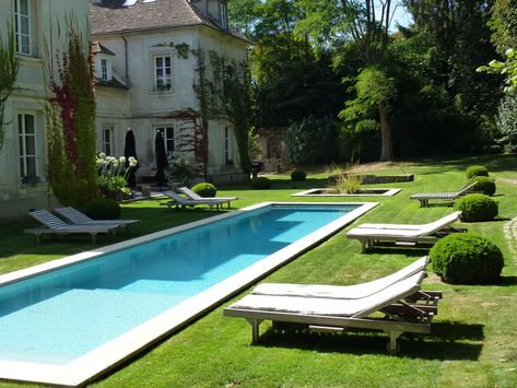 French Pool, Country Pool, 17th Century House, French Villa, Garden Pool, French Country House, Heated Pool, Pool Patio, Pool Houses