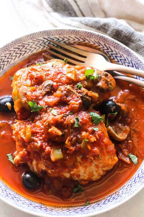 Turkey Catchatori, Italian Turkey Recipes, Turkey Cacciatore, Turkey Thigh Recipes, Roasted Turkey Thighs, Turkey Thigh, Recipes Pressure Cooker, Italian Stew, Cacciatore Recipes