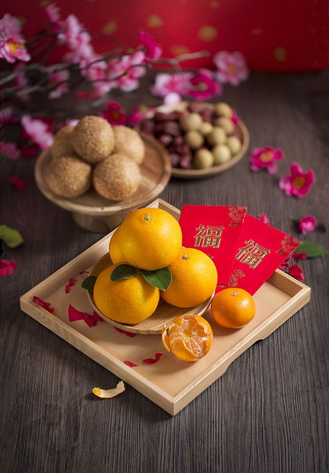 Lunar New Year Food, Chinese New Year Desserts, Chinese New Year Traditions, Chinese New Year Food, Chinese New Year Party, New Years Dinner, Chinese Lunar New Year, New Year Table, Sushi Party