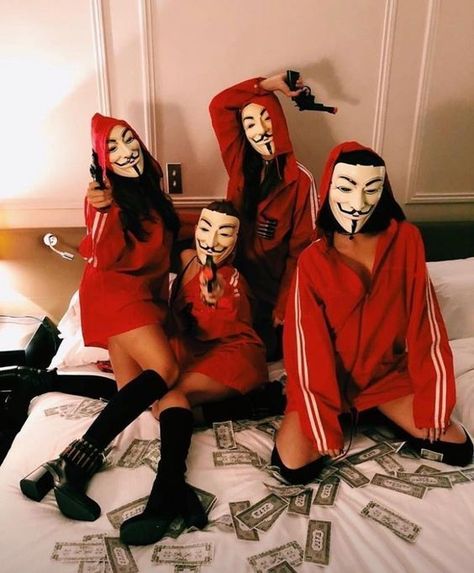 Halloween Costume Teenage Girl, Halloween Costumes Women Scary, Best Group Halloween Costumes, Meme Costume, Halloween Mode, Creepy Halloween Costumes, Kostuum Halloween, Girl Baddie, Halloween Group