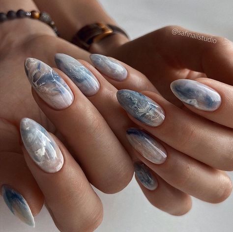 Marble Nails Ideas, Fall Marble Nails, Marble With Gold, Nautical Nails, Wave Nails, Boho Nails, Marble Nail Designs, Milky Nails, Manicure Nail Designs