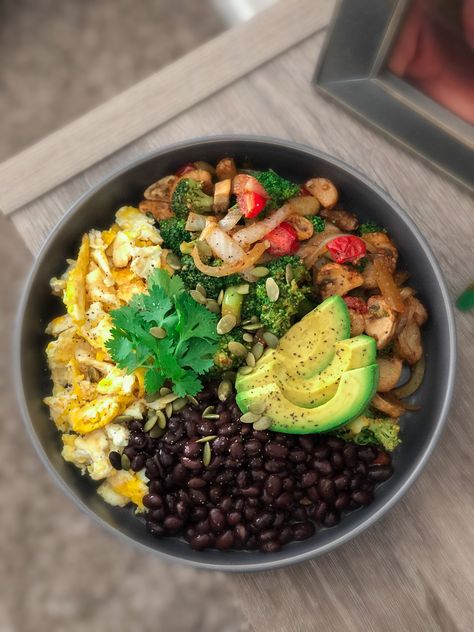 Scrambled eggs, black beans, Beans Breakfast, Oatmeal And Eggs, Egg Scramble, Rice And Beans, Breakfast Bowl, Breakfast Bowls, Scrambled Eggs, Beautiful Food, Black Beans