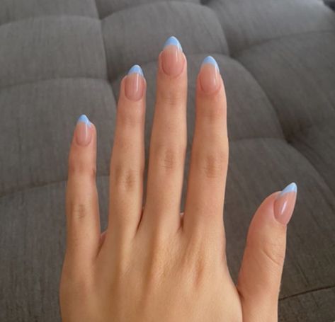 blue French tip nails Light Blue French Tip Nails Oval, Periwinkle French Tip Nails Almond, Pastel Blue French Tip Nails Almond, Dusty Blue Tip Nails, Light Blue Tips Nails Almond, Pale Blue Nails French Tip, Pastel Blue Tips Nails, Light Blue French Almond Nails, Powder Blue French Tips