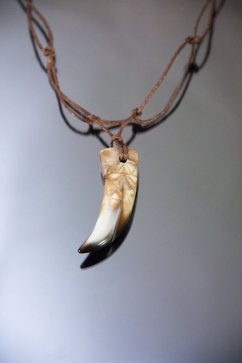 Excited to share the latest addition to my #etsy shop: #Tooth necklace faux large #fang tribal #teethjewelry #amulet husband Christmas animal #talisman #wolf #bear bone boyfriend choker Men's Gifts #lobsterclaw #animals https://etsy.me/31LWpv8 Tiger Tooth Necklace, Animal Teeth Necklace, Wolf Fang Necklace, Bear Tooth Necklace, Animal Tooth Necklace, Tooth Necklace Aesthetic, Lion Teeth, Safari Jewelry, Fang Necklace