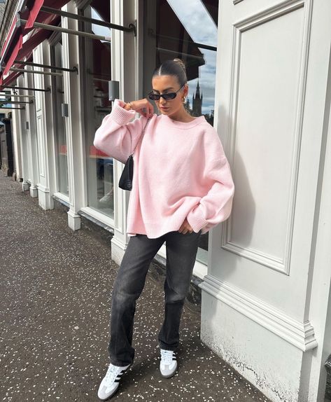 Oversized Pink Sweater, Girly Vibes, Pink Oversized Sweater, Pullovers Outfit, Pull Rose, Oversized Pullover, Pink Tone, Wear Pink, Rock Style