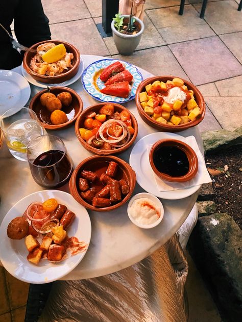 Spanish Tapas Aesthetic, Spanish Food Photography, Tapas Aesthetic, Spanish Party, Alphabet Dating, Diner Aesthetic, Spanish Tapas, Spanish Food, 2024 Vision