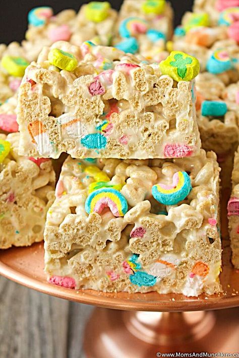 A fun treat idea for St. Patrick's Day! Lucky Charms Marshmallow Treats - Lucky Charms Marshmallow Treats Recipe #foodporn #recipeblog #foodiepics #foodilysm #foodiefeature #foodcourt #recipecards #foodofmumbai #recipejournal #recipelinkinprofile #recipeforchange #foodyhanoi #foodista #foodorgasm #recipesfromapantry Milk Moustache, Marshmallow Treats Recipe, Lucky Charms Treats, Enjoyable Activities, Lucky Charms Marshmallows, Cherry Sauce, St Patricks Day Food, Krispy Treats, Baked Alaska