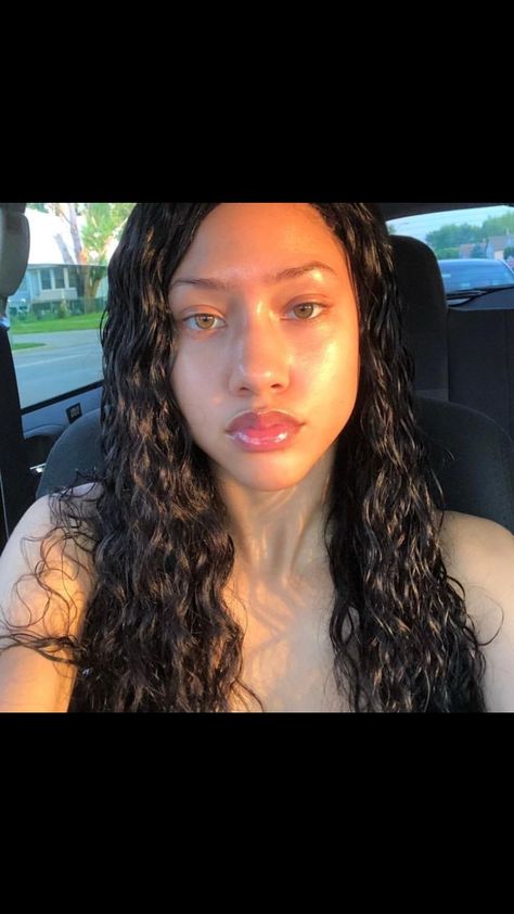 Kayla Bylon, Makeup Looks Winter, Clear Glowing Skin, Colored Curly Hair, Braids Hairstyles Pictures, Pretty Skin, Glass Skin, Glow Up Tips, Flawless Skin