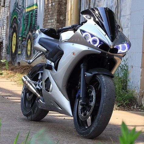 R6 Photo, Yamaha R6s, Yamaha Yzf R, Bike Ideas, Fast Bikes, Yamaha R6, Yamaha Yzf R6, Yamaha Yzf R1, Yamaha Yzf