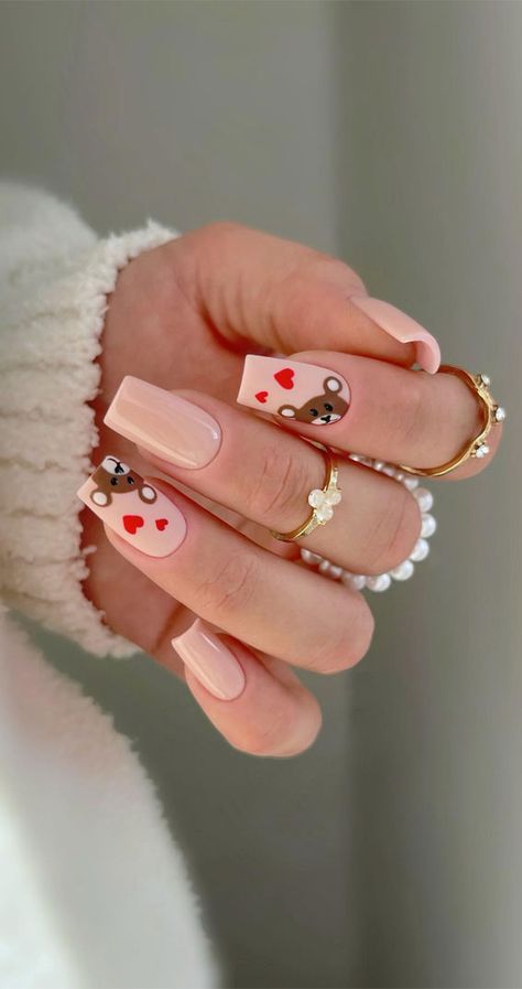 Bear Nail Art Designs, Nails Teddy Bear, Teddy Nails, Teddy Bear Nail Art, Bear Nail Art, Chic Nail Art, Heart Nail Designs, Bears Nails, Romantic Nails