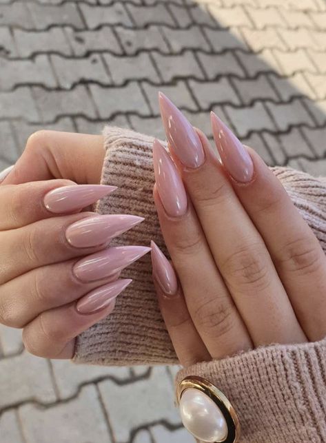 Long Pink Nails, Almond Acrylic Nails, Acrylic Nails Coffin Short, Pretty Acrylic Nails, Valentine's Day Nails, Best Acrylic Nails, Stiletto Nails, Perfect Nails, Nail Trends