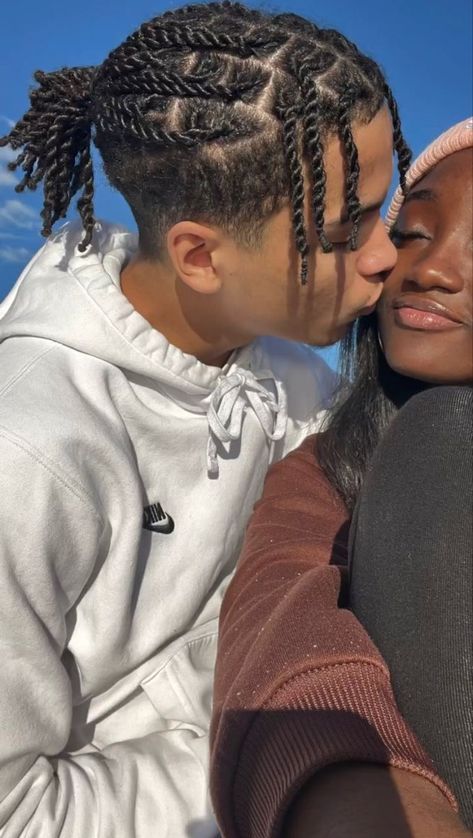 Swirl Couples, Bwwm Couples, Black Love Couples, Couples Vibe, Black Couples Goals, Cute Relationship Photos, Cute Couples Photos, Relationship Goals Pictures, Cute Couple Selfies