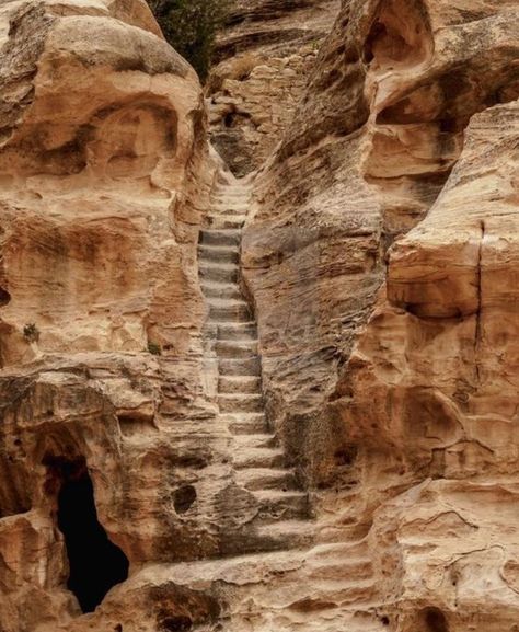 Temple Ruins, Survival Skills Life Hacks, Petra Jordan, Stairway To Heaven, Photorealism, Secret Places, Ancient Ruins, Fantasy Inspiration, Wanderlust Travel