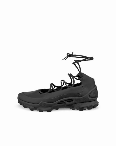 All posts • Instagram Trail Sneakers, Men's Shoes Accessories, Boys Sandals, Online Shopping Shoes, Women's Shoes Accessories, Ecco Shoes, Moccasin Boots, Sneaker Dress Shoes, Bracelet Cuir