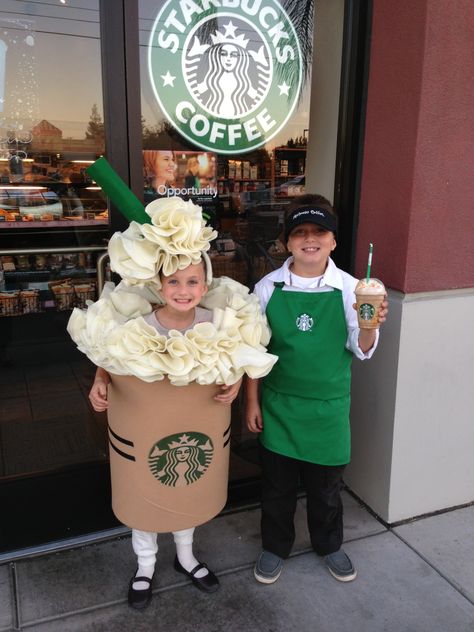 Starbucks Halloween costume - Frappuccino and Barista Starbucks Cup Costume, Starbucks Halloween Costume, Starbucks Costume, Starbucks Halloween, Duo Halloween Costumes, Diy Costumes Kids, Holloween Costume, Diy Kostüm, Homemade Halloween Costumes