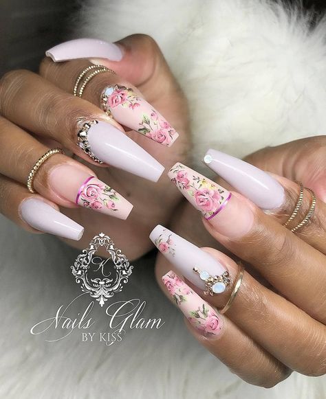 Nails🎀Fascination on Instagram: “@NailsFascination Beautiful🎀Art by @nails_glambykiss #NailsFascination • • 🎀Follow @NailsFascination for more Beautiful Nail Designs.🎀 • •…” Feminine Nails, Flowers Nails, Exotic Nails, Toe Nail Designs, Nails Pink, Foil Nails, Beautiful Nail Designs, Unique Nails, Bling Nails