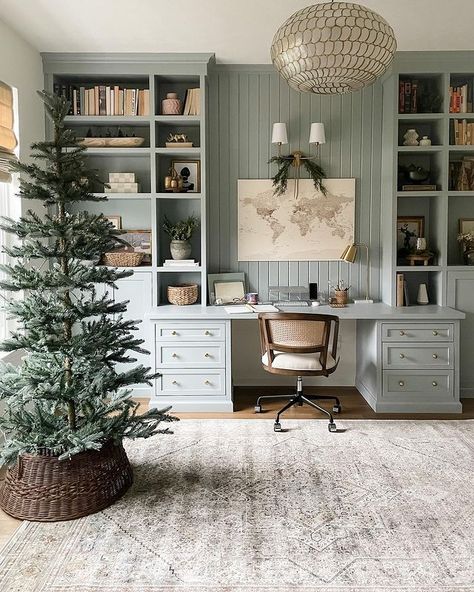 Callie home decor, DIY, & lifestyle (@homeonharbor) • Instagram photos and videos Small Den Office Ideas, Small Den Office, Den Office Ideas, Rug Under Desk, Bright Home Office, Home Office Inspo, Built In Desk And Shelves, Small Den, Bright Home