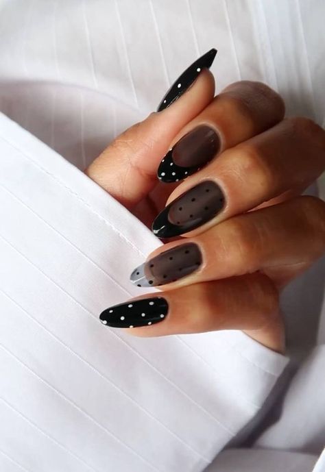 French Tip Design, Crunchy Leaves, Black French Tips, French Tip Nail Designs, A Halloween Costume, Dotting Tool, Neo Noir, Black Polish, Chic Nails