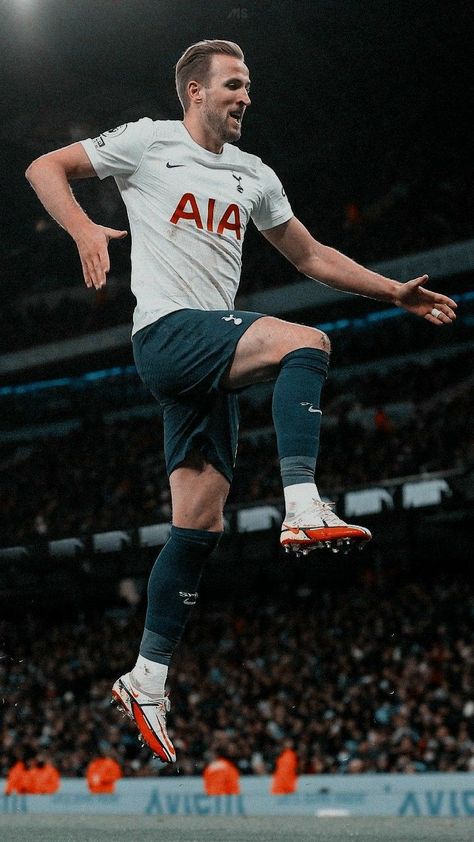 Harry Kane Wallpapers, Kane Harry, Kane Wallpaper, Tottenham Hotspur Wallpaper, Football Or Soccer, England National Team, Team Goals, Football Stuff, Harry Kane