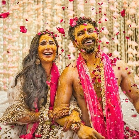 Haldi Look For Bride, Haldi Photoshoot, Stunning Wedding Photos, Haldi Outfits, Vicky Kaushal, Haldi Outfit, Prevent Hair Fall, Bollywood Couples, Haldi Ceremony