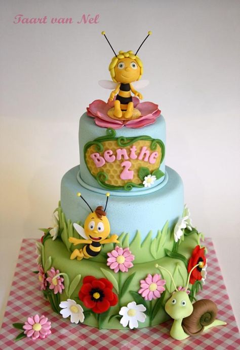 Maya the Honey bee (Maja de bij) - Cake by Nel Bee Birthday Cake, Bee Birthday Party, Bee Cakes, Tiered Cake, Bee Birthday, Childrens Birthday Cakes, Cupcake Cake, Special Cake, Novelty Cakes