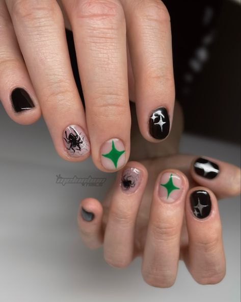 Guy Nail Art Designs, Nail Design Mens, Gel Nail Designs For Men, Gel Nails For Men, Male Nail Designs Black, Men’s Gel Nails, Black Nail Designs Men, Christmas Nails Men, Masculine Nail Art Men