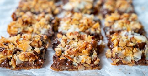 Eagle Brand Magic Cookie Bars?utm_source=12tomatoes Eagle Brand Magic Cookie Bars, Cookies With Fruit, Magic Cookie Bars Recipe, Cookies No Bake, Cookies Chocolate Chip, Magic Cookie Bars, Chocolate Squares, 12 Tomatoes, Eagle Brand