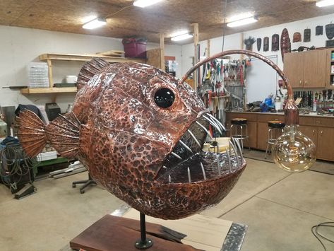 Handmade copper anglerfish sculpture Leo Midheaven, Fish Lamp, Metal Sculptures, Metal Fish, Ancient Pottery, Angler Fish, Fish Sculpture, Metal Art Sculpture, Copper Metal