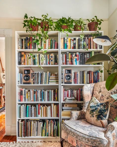 Billy Ikea, Metal Bistro Chairs, Large Bookcase, Bookshelves In Living Room, Brooklyn Apartment, Ikea Billy, Billy Bookcase, Home Libraries, Home Library