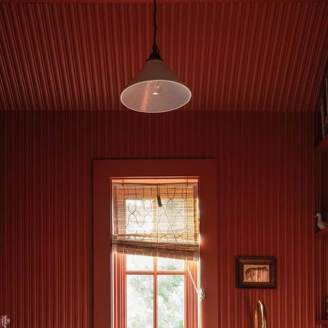 Heidi Caillier on Instagram: "Bamboozled in East Hampton. As seen in this month’s @archdigest. 📷: @haris.kenjar #heidicaillierdesign #interiordesign #interiordesigner #interiordecor #interior #interiors #interiorinspo #interiorinspiration #homedecor #homedesign #homeinspo #pantry #paint #red #kitchen" Bamboozle Farrow And Ball, Haris Kenjar, Heidi Caillier, British Country Style, Butler’s Pantry, British Country, Farrow And Ball, Red Kitchen, East Hampton