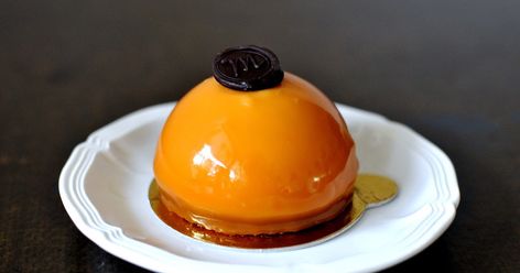 Caramel Apple Mascarpone Vanilla Mousse Cakes Gluten Free Desserts Thanksgiving, Fancy Desserts Recipes, Vanilla Mousse, Mousse Cakes, Caramel Apple Cake, Caramel Glaze, Best Cake, French Desserts, Small Desserts