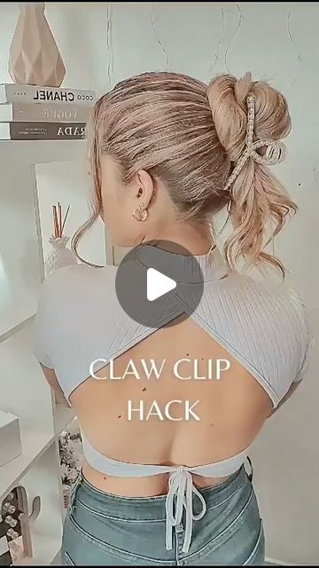 Ethica Beauty | ethical, clean beauty on Instagram: "Claw clip amazing hack ✨

😍Follow us @ethicabeauty for more hair tutorials😍

#hairstyles #haircare #hairbraids #hairtutorials #longhair #ethicabeauty #shampoo #condtioner" Hair Tutorials, Claw Clip, Clean Beauty, Hair Tutorial, Braided Hairstyles, Follow Us, Hair Care, Hairstyles, Long Hair Styles