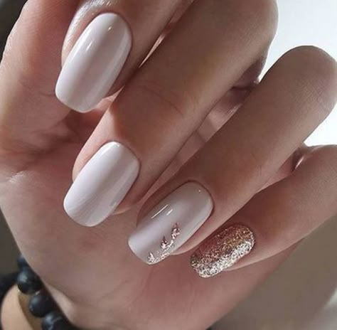 Prom Nails For Red Dress, Nails For Red Dress, Classy Prom Nails, Prom Nails Red, Prom Nails Silver, Matte Nail Art, Elegant Manicure, Elegant Nail Designs, Super Nails