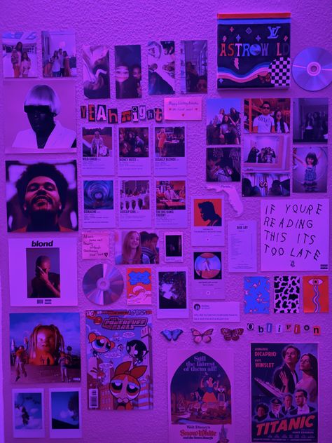 indie, aesthetic wall, vsco wall, tik tok room. Tik Tok Bedroom Aesthetic, Tik Tok Room Aesthetic, Paredes Aesthetic, Tik Tok Room, Grunge Bedroom, Neon Bedroom, Purple Lighting, Aesthetic Bedroom Ideas, Room Wall Painting