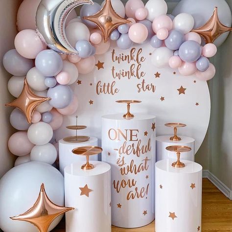 Girl Shower Themes, Acrylic Products, 1st Birthday Party For Girls, Gender Reveal Party Theme, Idee Babyshower, Star Birthday, Twinkle Twinkle Baby Shower, Baby Reveal Party