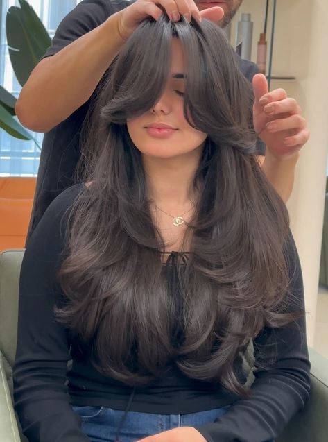 Pretty Hair Cuts, Trendy Hair Styles, Haircuts For Long Hair With Layers, Hair Inspiration Long, Layered Haircuts For Medium Hair, Hairstyles For Layered Hair, Haircuts For Medium Hair, Haircuts Straight Hair, Trendy Hair