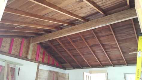 Weekend #31 – Sep 17 – we completed the ceiling removal in the main area of the house exposing the rafters and shiplap roof decking.  Look how open and larger the space looks now!  The … Ceiling Remodel, Exposed Beams Ceiling, Grey Ceiling, Log Cabin Interior, Exposed Rafters, Ceiling Insulation, Open Ceiling, Hunting Room, Farmhouse Renovation