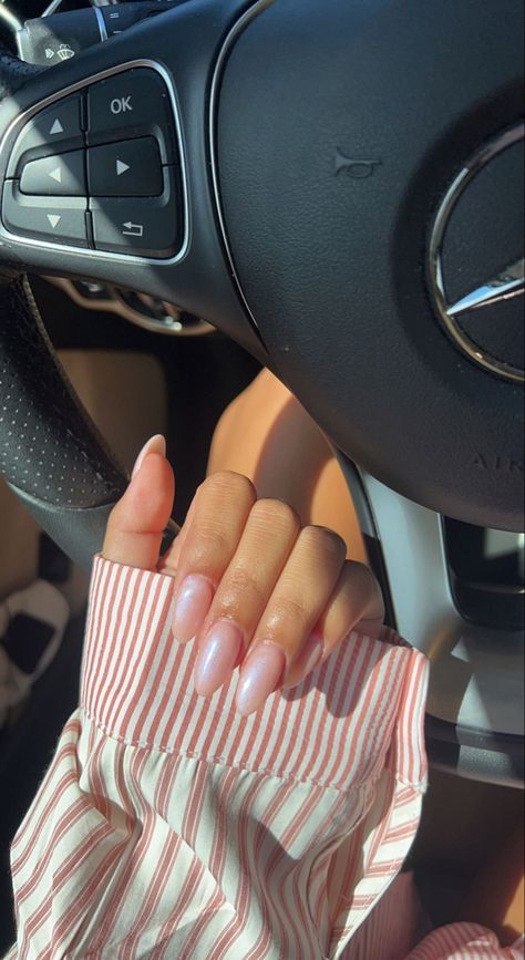 Pink Pearl Nails Coffin, Pearly Pink Nails Acrylic, Pink Nails W Pearls, Pink Pearly Nail, Pale Pink Shimmer Nails, Light Pink Pearl Nails, Sparkly Light Pink Nails, Shimmer Pink Nails, Pearly Pink Nails