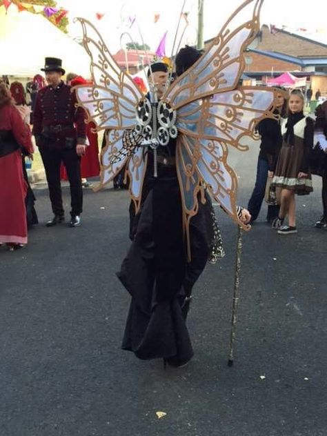 My steampunk butterfly wings from the back - Victoria Nelson Wings From The Back, Steampunk Diy Costume, Steampunk Wings, Steampunk Butterfly, Butterfly Man, Steampunk Character, Steampunk Fairy, Steampunk Items, Medieval Festival