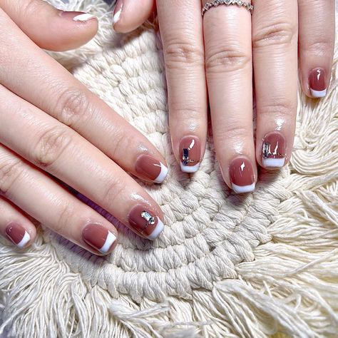 Nail Art Kuku Pendek, Nail Art Maroon, Nails Tay, French Nail Art, Nail Inspiration, Nails Inspo, French Art, Nails Art, French Nails