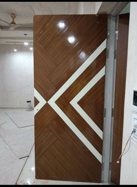 Plywood Sunmica Door Design, Men Gate Design Wooden, Play Wood Door Design, Flash Door Design Sunmica, Sanmaika Design For Door, Minimalist Gate Design Modern, Door Panelling Design Modern, Flush Door Design Modern Sunmica, Flash Door Design