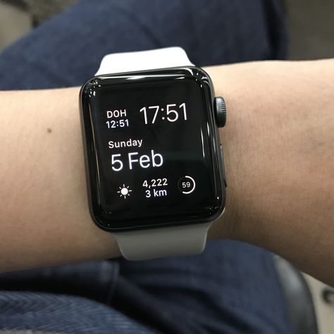 White silicone band matched with gray silicone band. Color of the modular watch face is Stone, to match the colors of the bands. Apple Watch Aesthetic Black, Apple Watch With White Band, Apple Watch Black Women, Apple Watch White Band, Apple Watch Aesthetic, Apple Watch Space Grey, Apple Watch Black, Aesthetic Watch, Apple Watches For Women