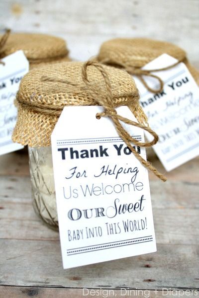 L Nurse Gifts and printables via @Taryn {Design, Dining + Diapers} Baby Shower Messages, Delivery Nurse Gifts, Girl Gift Baskets, Baby Shower Gift Bags, Labor And Delivery Nurse, Baby Boy Shower Favors, Delivery Nurse, Free Printable Gifts, Trendy Baby Shower Ideas