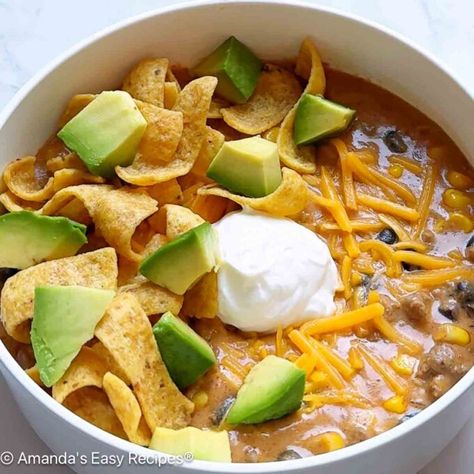 Easy Cheesy Taco Soup is a family favorite recipe. It only takes 20 minutes to make and only uses a few common ingredients. Cheesy Taco Soup, Taco Soup Recipe Easy, Sausage Tortellini Soup, Breakfast Cocktails, Best Brunch Recipes, Sausage Tortellini, Breakfast Appetizers, Taco Soup Recipe, Biscuits Easy