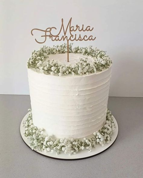 Gypsophila Cake, Ponytail Bridal Hair, Dessert Bar Wedding, First Communion Favors, White Cupcakes, Communion Favors, Cake Decorating Frosting, Simple Wedding Cake, Baby Birthday Cakes